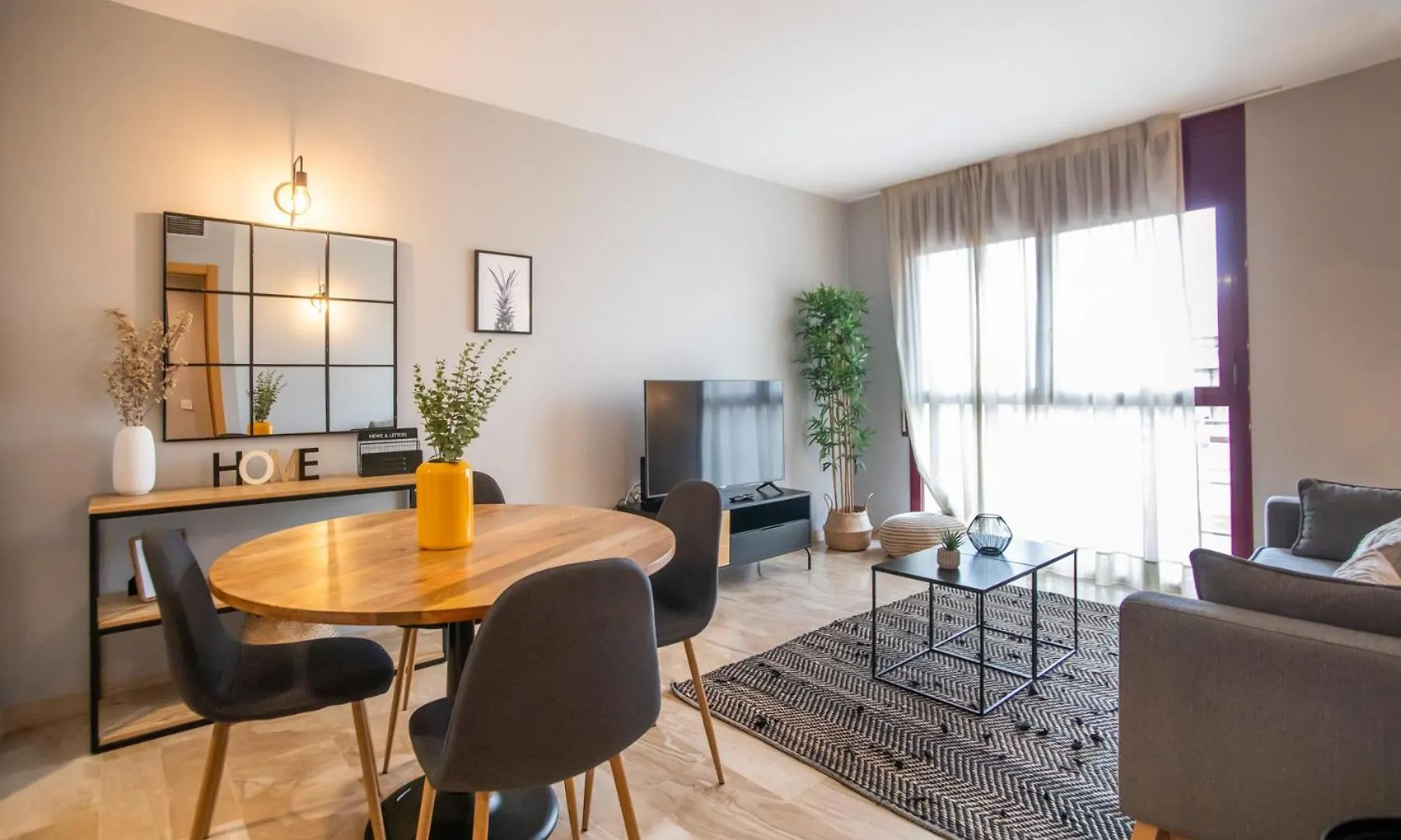13Mal1077- Magnific 2Br Flat Apartment Barcelona