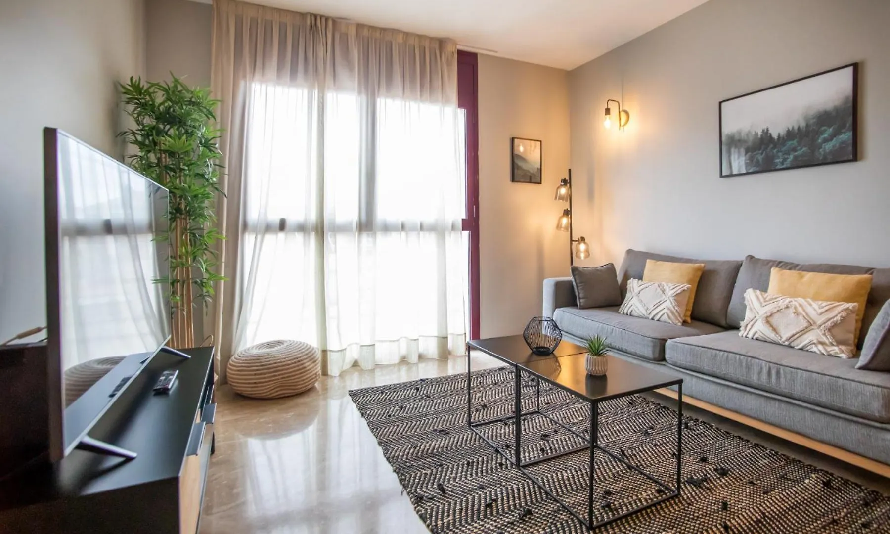 13Mal1077- Magnific 2Br Flat Apartment Barcelona Spain